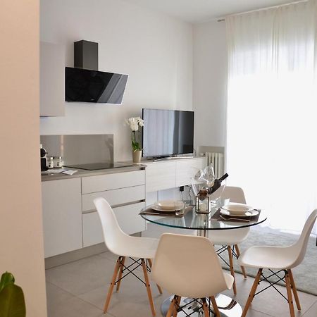Flats4Rent Nikos Appartement Verona Buitenkant foto