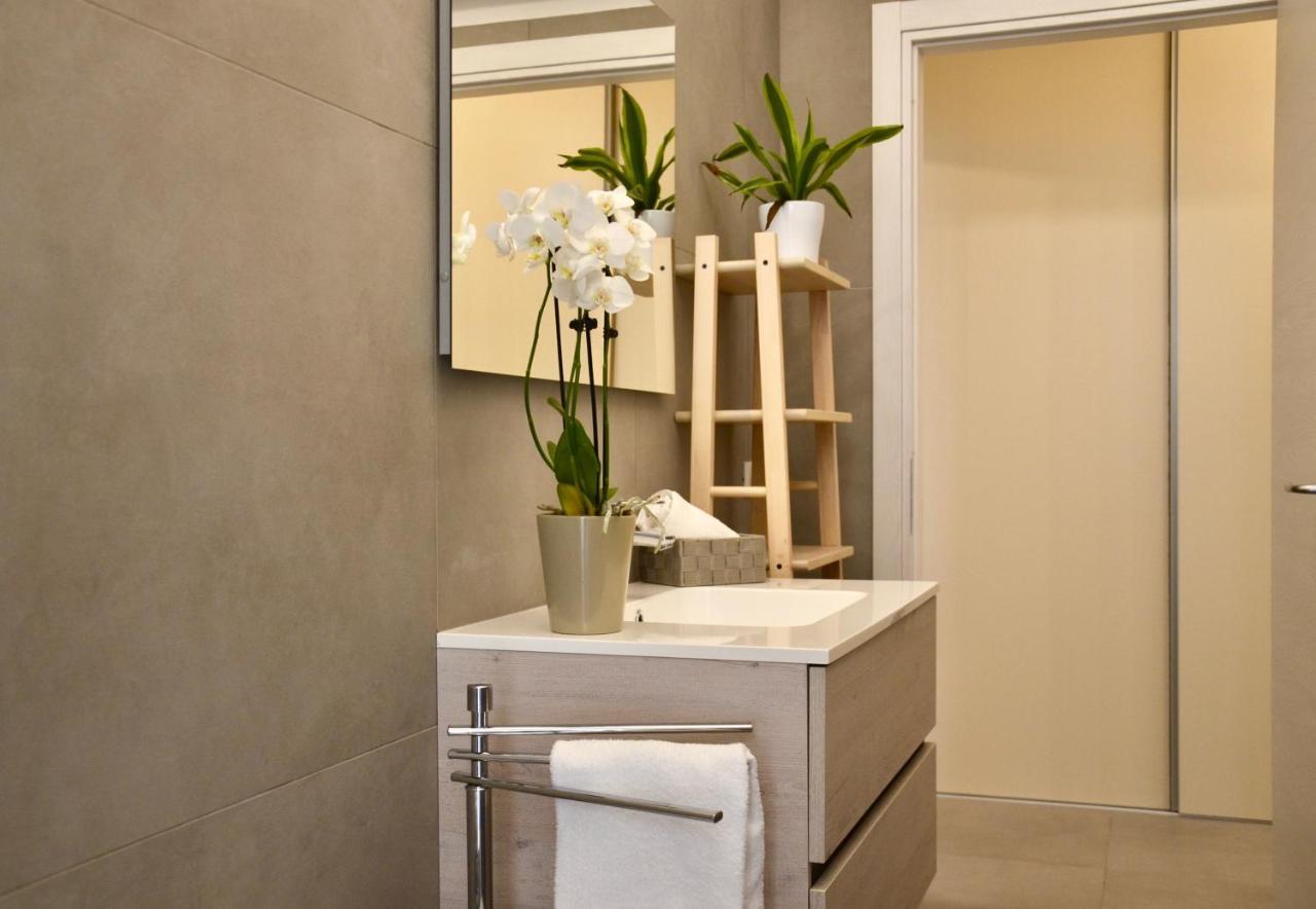 Flats4Rent Nikos Appartement Verona Buitenkant foto